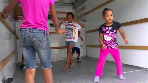 Floor Kids: A Funky Dance-Off With Adorable Hipsters?